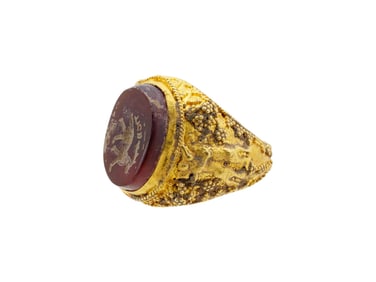 ANCIENT ROMAN 22K GOLD CARVED CARNELIAN STAMP RING