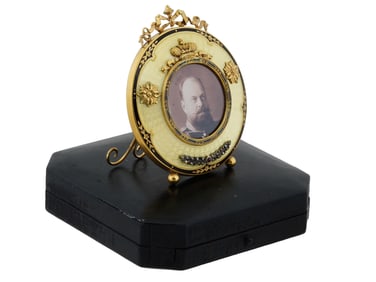 RUSSIAN ST SILVER GUILLOCHE ENAMEL DIAMONDS RUBY FRAME