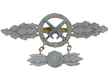 WWII NAZI GERMAN LUFTWAFFE ATTACK AIRCRAFT BADGE