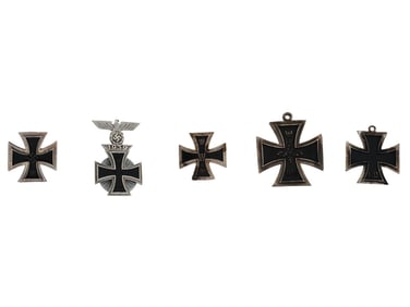 GROUP OF FIVE GERMAN WWI WWII MODEL IRON CROSSES