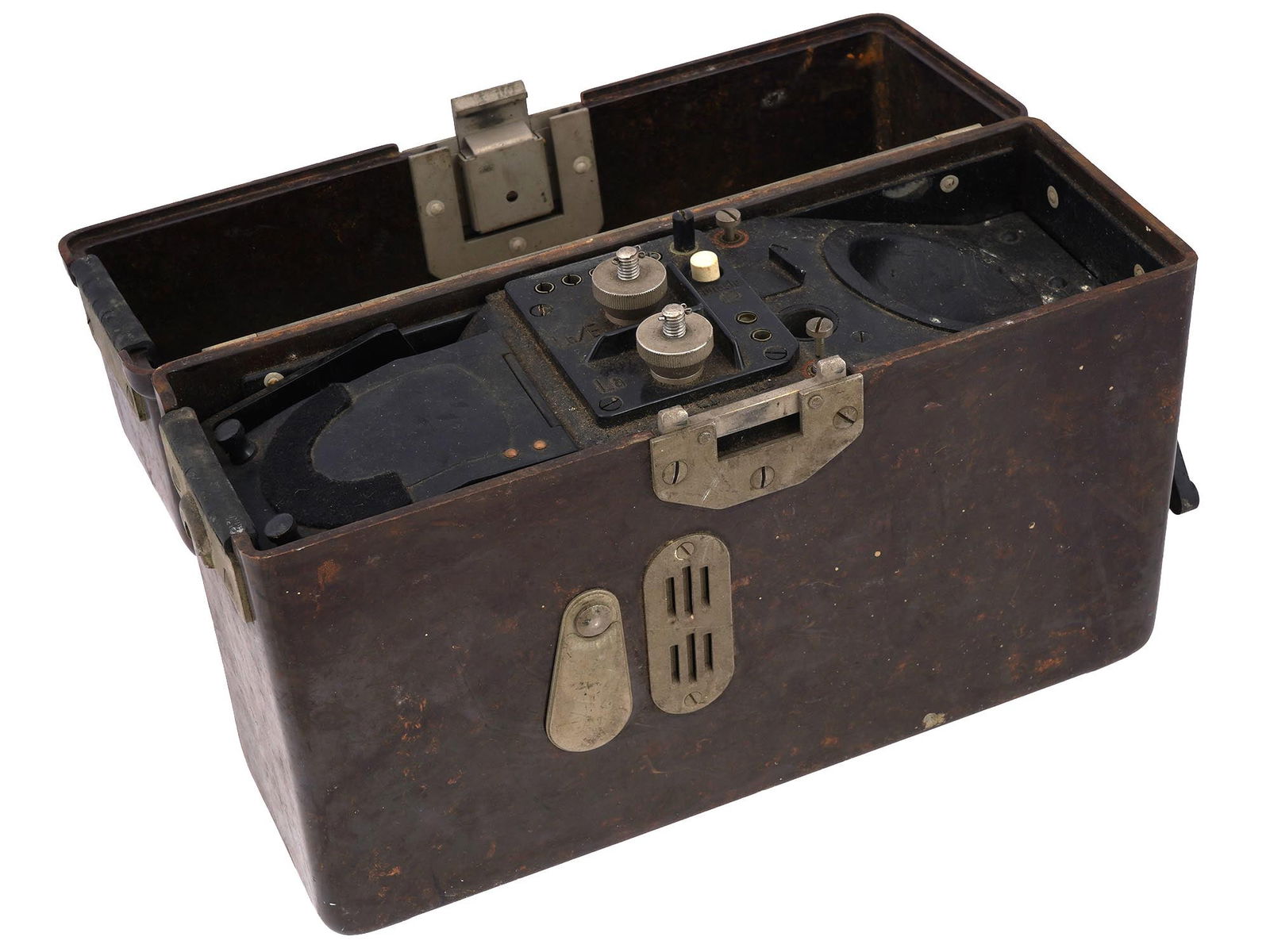 WWII NAZI GERMAN WEHRMACHT FIELD TELEPHONE FF33: A WWII Nazi German Wehrmacht field telephone, Feldfernsprecher 33, a standard communication device of the German military forces. Designed for wired communications, it features a bakelite case and a b