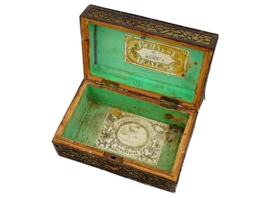 ANTIQUE 19TH C ORIENTAL COPPER MOUNTED TRINKET BOX