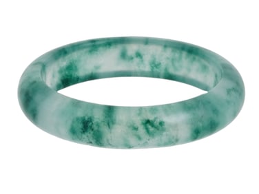 VINTAGE CHINESE CARVED NATURAL JADE BANGLE BRACELET