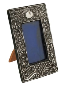 ART NOUVEAU ENGLISH STERLING SILVER PHOTO FRAME