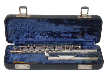 VINTAGE FRENCH EVETTE BUFFET CRAMPON PICCOLO W CASE