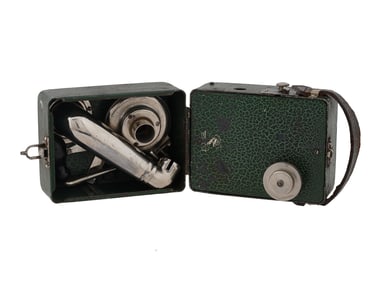 1930S COLIBRI BELGIAN POCKET GRAMOPHONE