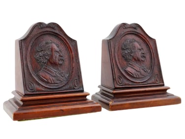 PAIR OF MARK TWAIN PORTRAIT CARVED WOODEN BOOK ENDS