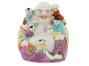 VINTAGE ASIAN PORCELAIN FIGURINE OF BUDDHA