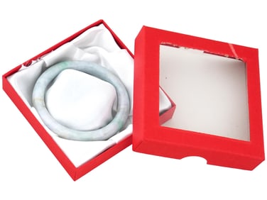 VINTAGE CHINESE WHITE JADE BANGLE BRACELET IN BOX