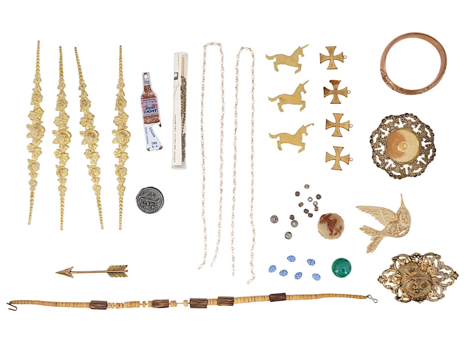 LOT OF VINTAGE COSTUME JEWELRY AND ACCESSORIES: A lot of vintage costume jewelry and accessories. A total of 43 items, including beaded necklaces, lapel pins, separate beads, decorative plaques, cross pendants, a bangle bracelet. Costume Jewelry An