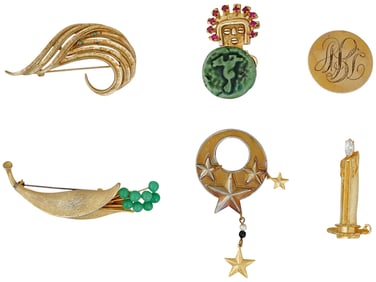 ASSORTMENT OF SIX JEWELRY BROOCHES