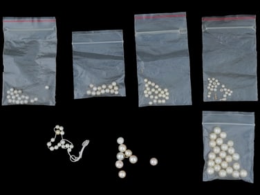 COLLECTION OF NATURAL PEARL BEADS FOR JEWELRY