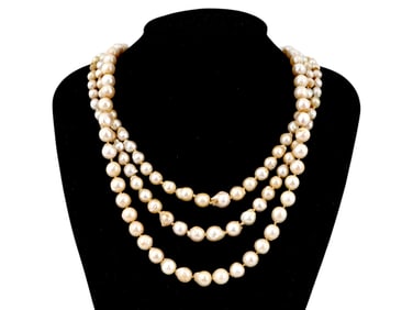 VINTAGE CREAM PEARL BEAED DESIGN JEWELRY NECKLACE