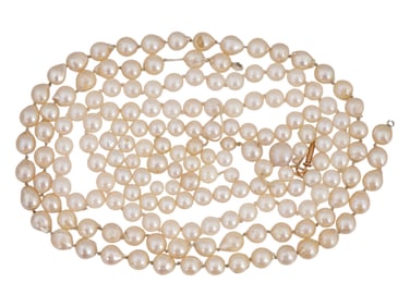 VINTAGE JEWELRY STRING WITH ASSORTED PEARL BEADS