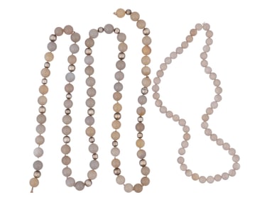 VINTAGE JEWELRY STRING WITH CARVED STONE BEADS