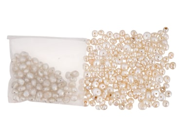 COLLECTION OF VARIOUS PEARL BEADS FOR JEWELRY
