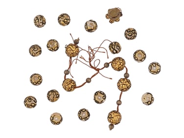 ITALIAN HAND PAINTED GLASS BEADS STRING W CLASP