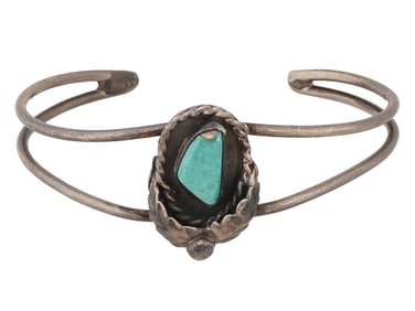 VINTAGE AMERICAN CUFF BRACELET W GEMSTONE
