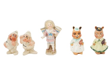 COLLECTION OF VINTAGE CERAMIC SALT AND PEPPER SHAKERS