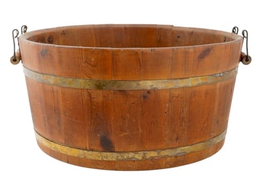 LARGE VINTAGE WOODEN WASHTUB WITH BANDS AND HANDLES