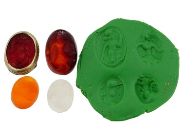 LOT OF ANCIENT MANNER CARVED GLASS INTAGLIO SEALS