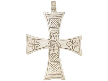 EARLY 20TH C NORTH AFRICAN SILVER CROSS PENDANT