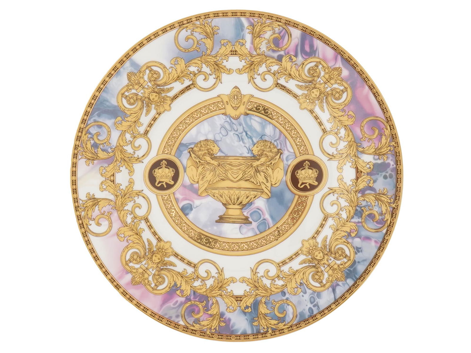 VERSACE ROSENTHAL PORCELAIN PRESTIGE GALA LE BLUE PLATE: A vintage porcelain plate from the Prestige Gala Le Blue collection, a collaboration of the fashion brand Versace and Rosenthal, a famous German porcelain manufacture established in 1879. The plate is
