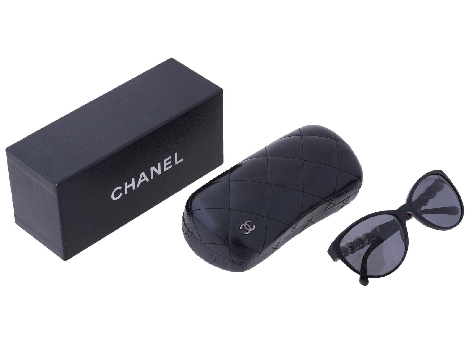 CHANEL LADIES CAT EYE SUNGLASSES WITH CASE IOB (1 of 12)