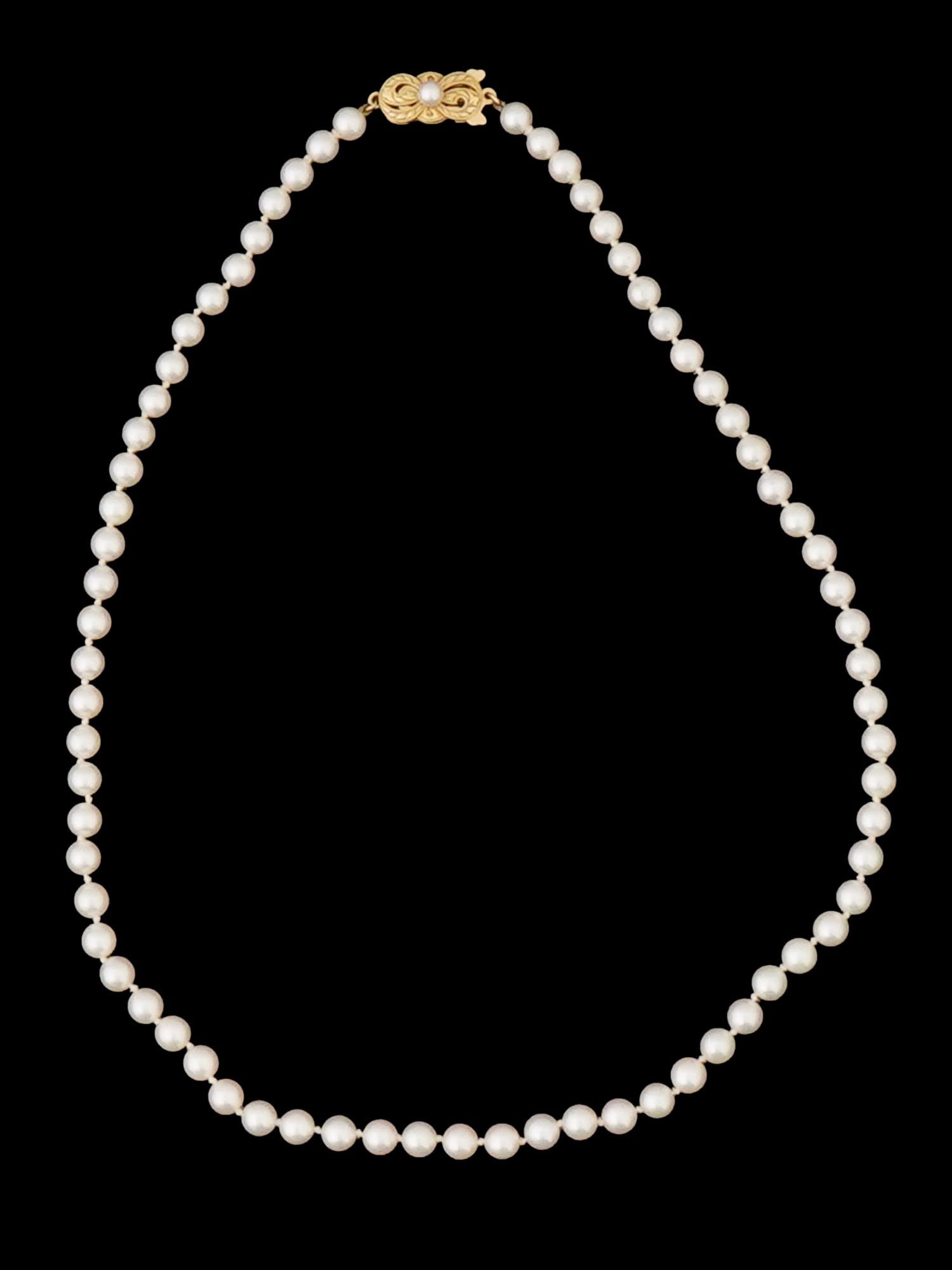 VINTAGE MIKIMOTO PEARL NECKLACE W 18K GOLD CLASP (1 of 6)