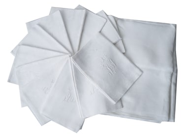 ANTIQUE FRENCH DAMASK LINEN NAPKINS AND TABLECLOTH SET