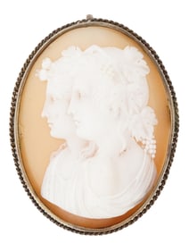 ANTIQUE DOUBLE FEMALE PORTRAIT CAMEO IN SILVER FRAME