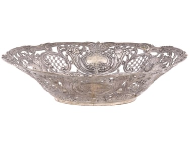 ANTIQUE GERMAN 835 SILVER BOWL WITH CHASED BOTTOM