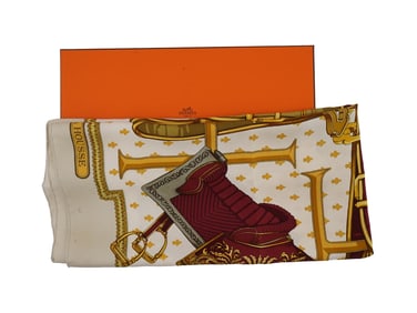 VINTAGE FRENCH HERMES SILK SCRAF IN ORIGINAL BOX