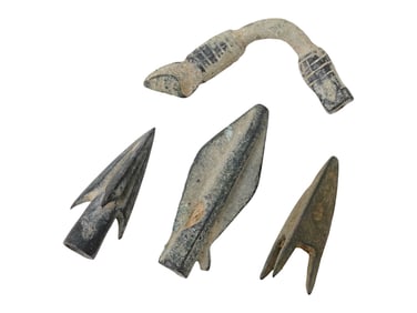 ANCIENT CELTIC BRONZE ARROWHEADS AND FIBULA BROOCH