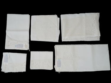 SET OF ANTIQUE 20TH CEN COMPLETE BED LINENS
