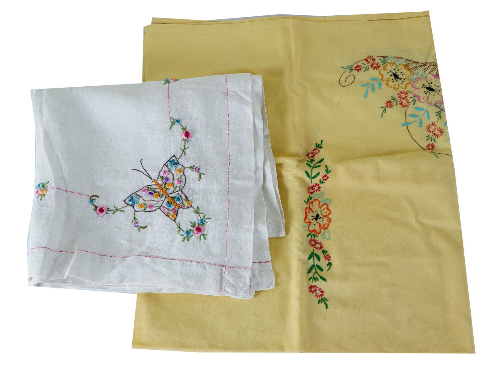 LOT OF TWO VINTAGE HAND EMBROIDERED TABLECLOTHS (1 of 7)