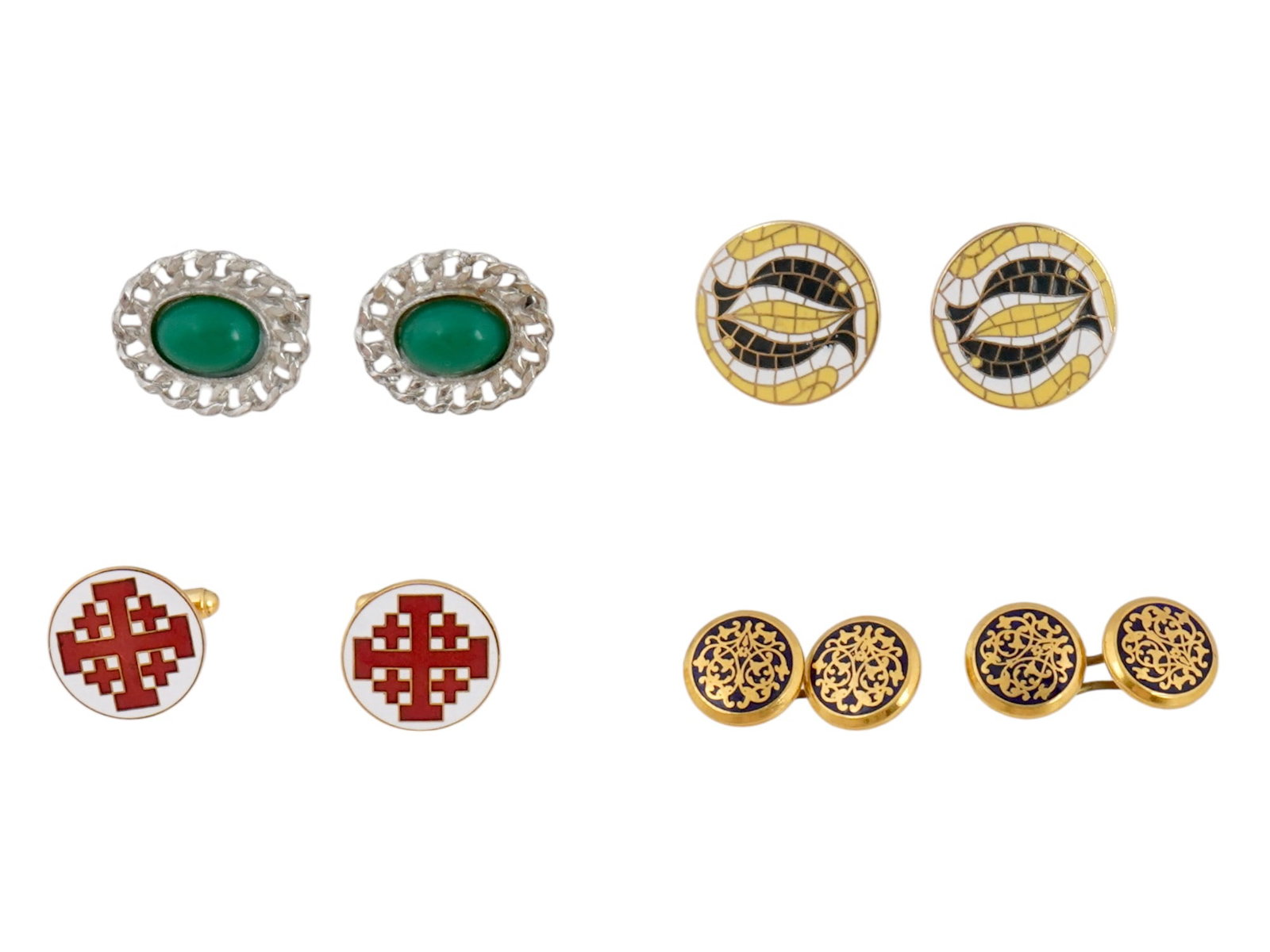 FOUR PAIRS OF VINTAGE CUFFLINKS WITH VARIOUS DESIGNS: A group of four pairs of vintage cufflinks offering a stylish mix of designs and materials. Included are a classic pair featuring rich green stones, a pair adorned with the Jerusalem cross, a Swank se