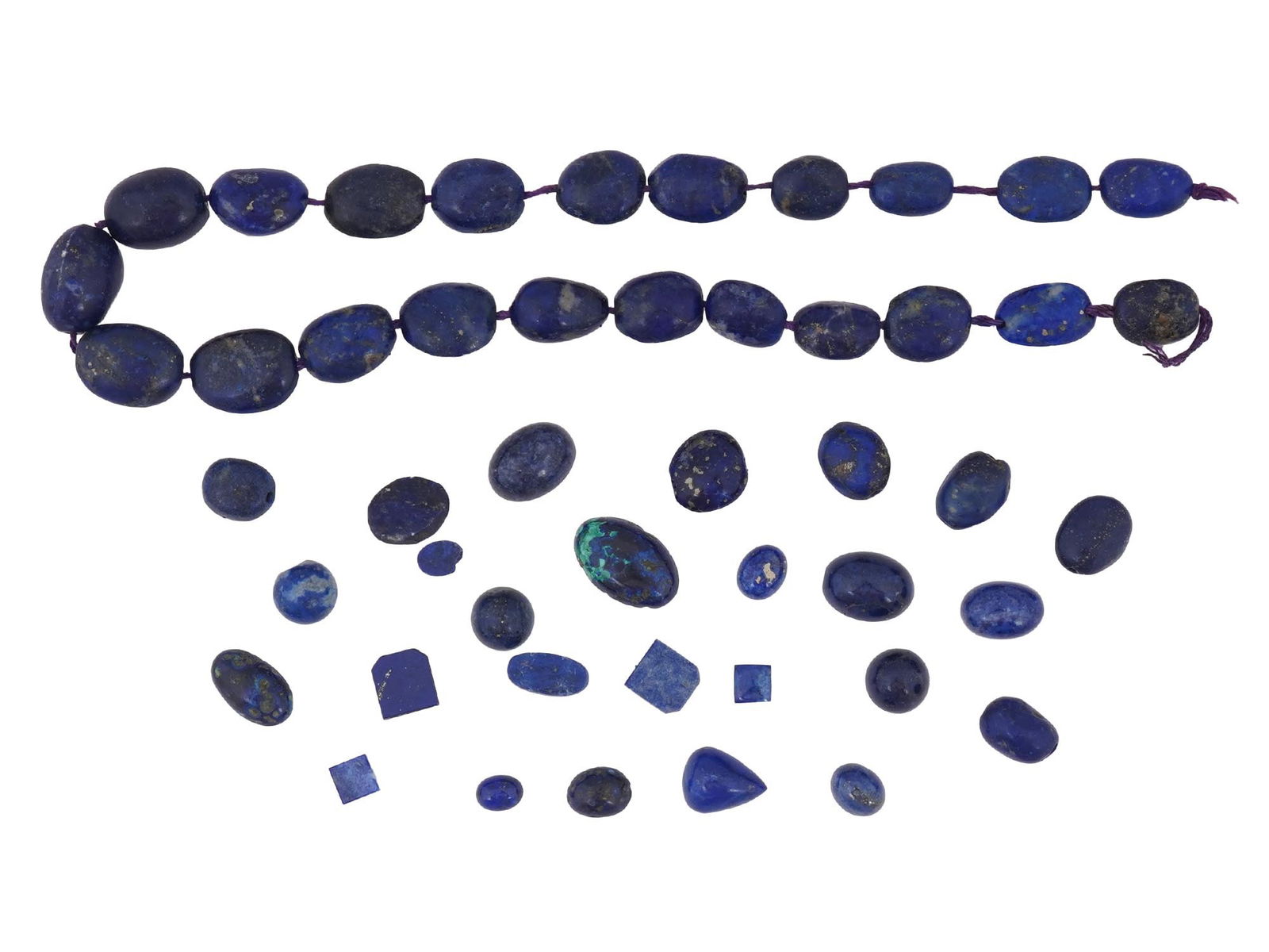 COLLECTION OF ASSORTED LAPIS LAZULI STONE BEADS (1 of 3)