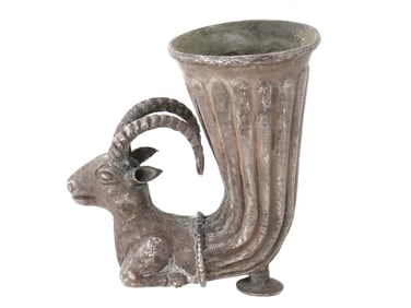 VINTAGE CEREMONIAL RHYTON WITH THE FOREPART OF A RAM