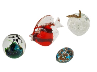 VINTAGE MURANO GLASS AND FIGURATIVE PAPERWEIGHTS
