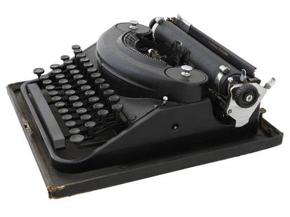 PORTABLE TYPEWRITER BY REMINGTON RAND: This Portable Typewriter by Remington Typewriter Company (USA) is a true vintage treasure, perfect for collectors, writers, and history enthusiasts alike. Manufactured by one of America’s most iconi