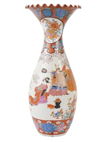ANTIQUE JAPANESE IMARI STYLE PORCELAIN VASE