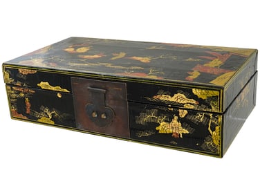 LARGE ANTIQUE CHINESE PAINTED LACQUERED JEWELRY BOX