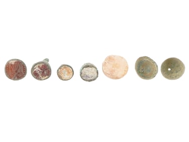 LOT OF ANCIENT ROMAN BRONZE GLASS AND STONE PIECES
