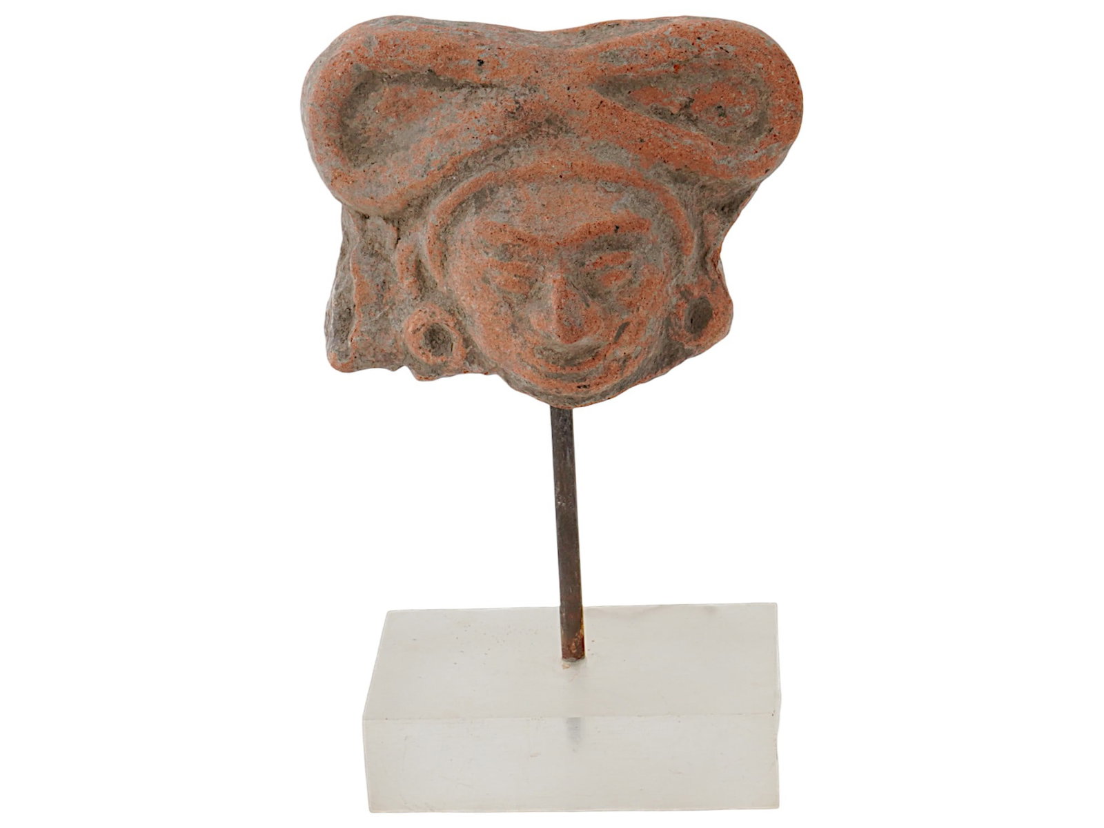 ANCIENT PRE COLUMBIAN EL SALVADOR TERRACOTTA HEAD: An ancient Pre Columbian El Salvador terracotta head of a male. Mounted on a stand. Wearing a headdress and ear spools. Circa 1100 to 200 BC. Ancient Historical And Archaeological Relics, Figures, Sta