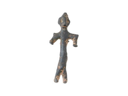 ANCIENT SUMERIAN BRONZE HUMAN SCULPTURE: An ancient Sumerian cast bronze sculpture, a figurine of a human with elongated features. Ca. 2000 BC. Mesopotamian Archaeological Finds And Historical Relics, Metalwork. THIS LOT QUALIFIES FOR