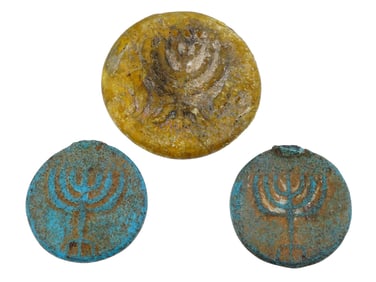 LOT OF THREE ANCIENT JUDAICA GLASS AMULET SEAL PENDANTS