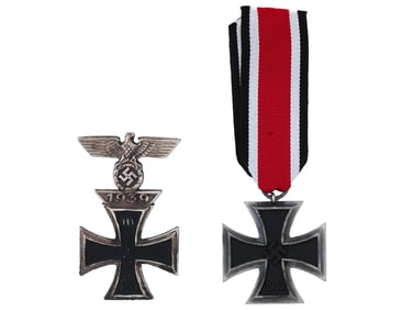 WWII MODEL NAZI GERMAN IRON CROSSES