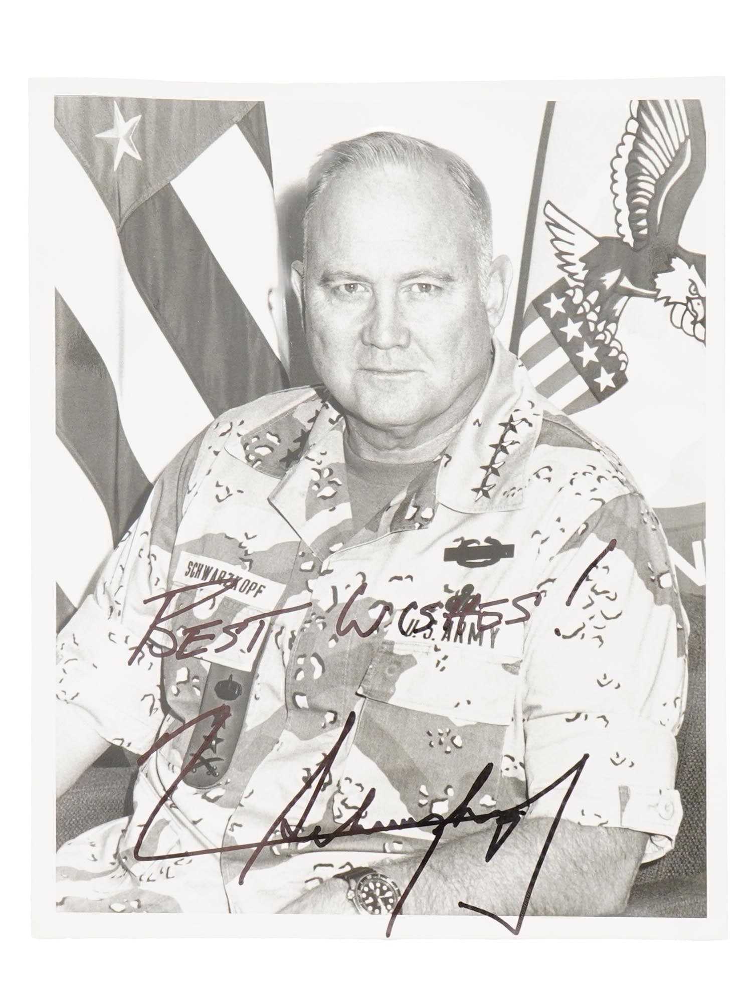 VINTAGE AMERICAN GENERAL SCHWARZKOPF SIGNED PHOTOGRAPH (1 of 4)