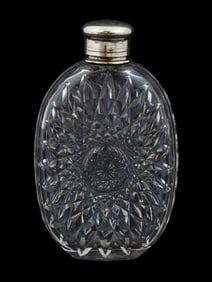 CRYSTAL GLASS CUT DESIGN LIQUOR FLASK WITH SILVER LID
